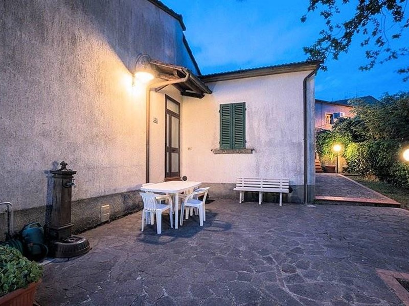 Villa in Vendita a Roccastrada, 199'000€, 130 m²