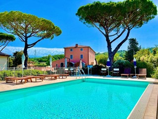 Rustico in Vendita a Castagneto Carducci, 4'000'000€, 900 m²