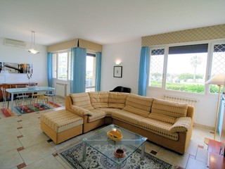 Appartamento in Vendita a Viareggio, 133 m²