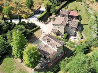 Rustico in Vendita a Lamporecchio, 1'500'000€, 480 m²