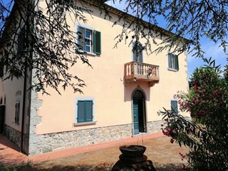 Rustico in Vendita a Montecatini Val di Cecina, 1'600'000€, 750 m²