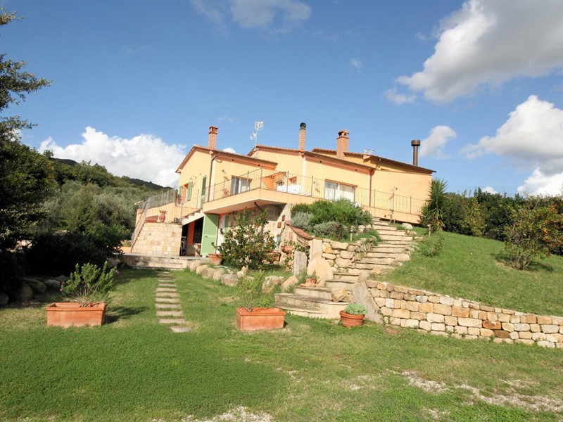 Casa Semi Indipendente in Vendita a Roccastrada, 445'000€, 195 m²