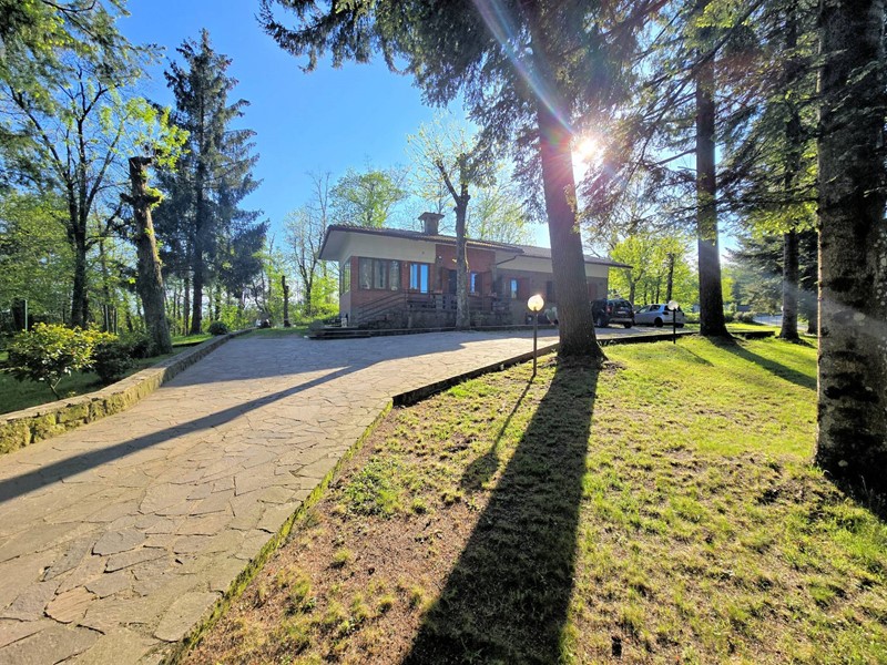 Villa in Vendita a Marliana, 230'000€, 180 m²