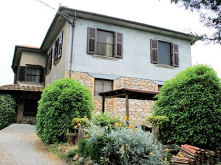 Rustico in Vendita a Montaione, 350'000€, 440 m²