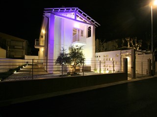 Villa in Vendita a Camaiore, 2'000'000&euro;, 253 m²