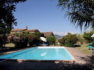 Rustico in Vendita a Manciano, 800'000€, 355 m²