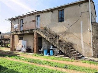 Rustico in Vendita a Gavorrano, 285'000€, 350 m²