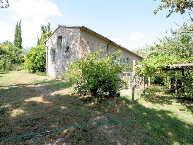 Rustico in Vendita a Roccastrada, 330'000€, 264 m²
