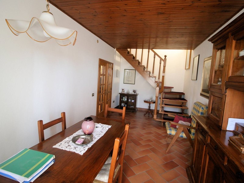 Casa Semi Indipendente in Vendita a Roccastrada, 165'000€, 223 m²