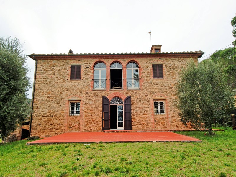 Rustico in Vendita a Chianni, 900'000€, 220 m²