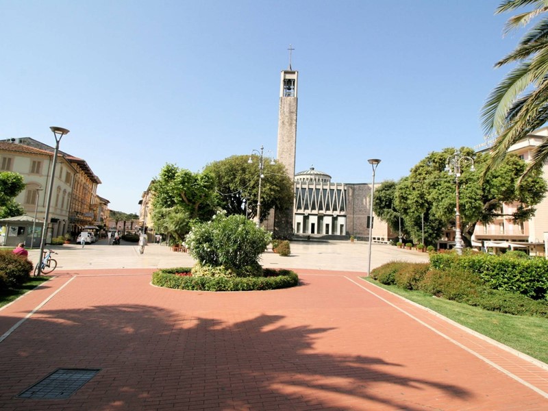 Appartamento in Vendita a Montecatini Terme, 3200 m²