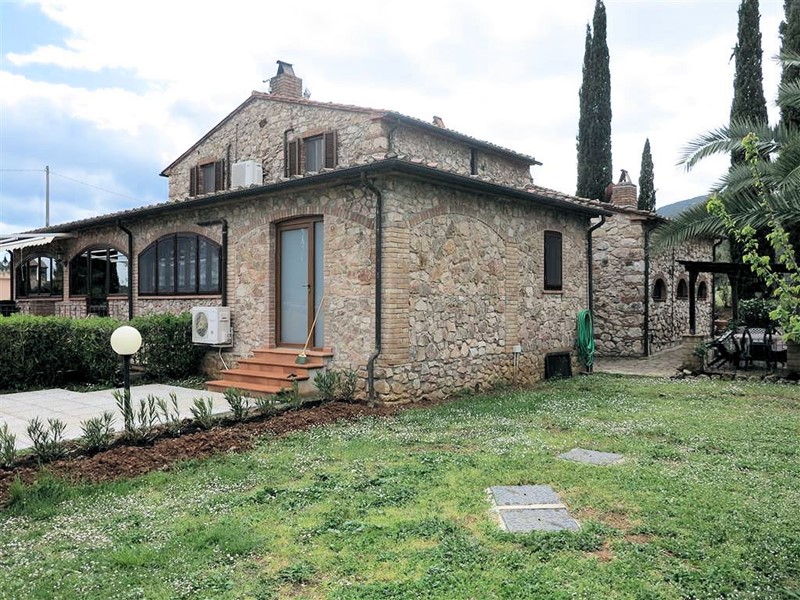 Rustico in Vendita a Gavorrano, 1'400'000€, 450 m²