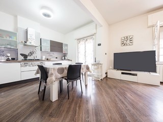 Trilocale in Vendita a Genova, 145'000€, 105 m²