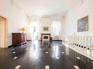 Appartamento in Vendita a Genova, 490'000€, 170 m²