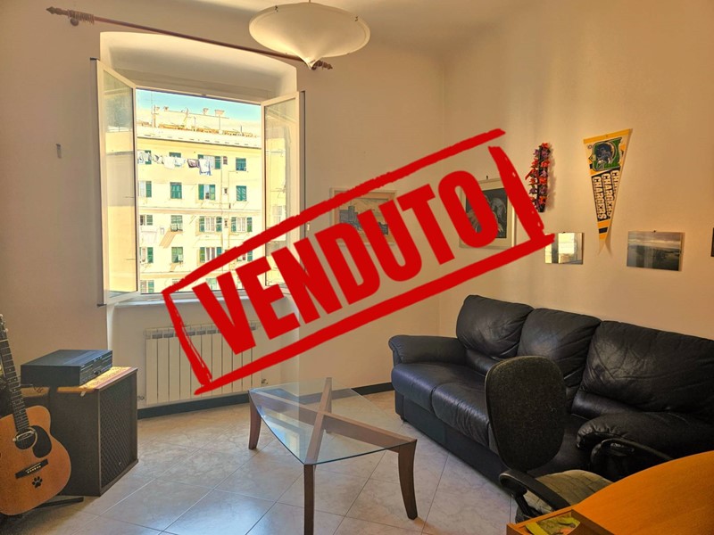 Appartamento in Vendita a Genova, 89'000€, 77 m²