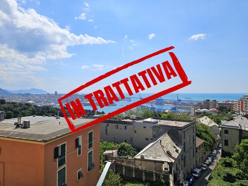 Appartamento in Vendita a Genova, 148'000€, 98 m²