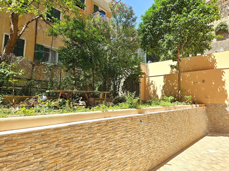 Appartamento in Vendita a Genova, 138'000€, 90 m²