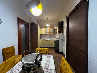 Appartamento in Vendita a Genova, 79'000€, 72 m²