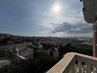 Attico in Vendita a Genova, 690'000€, 249 m²