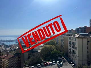 Appartamento in Vendita a Genova, 68'000€, 87 m²