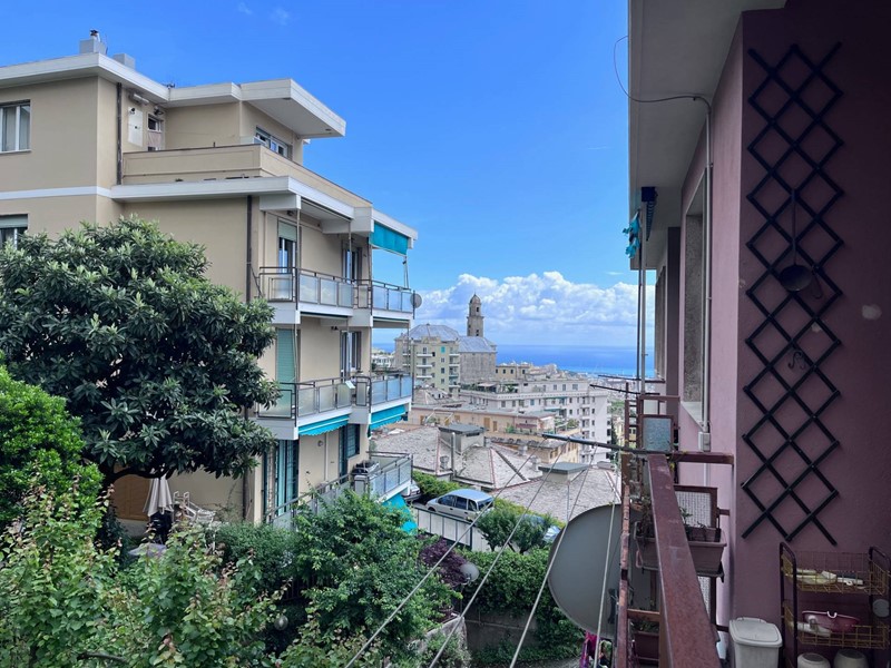 Appartamento in Vendita a Genova, 128'000€, 75 m²