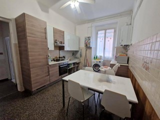 Appartamento in Vendita a Genova, 130'000€, 115 m²