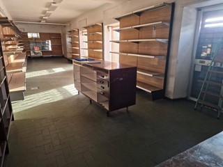 Immobile commerciale in Affitto a Mele, 800€, 85 m²