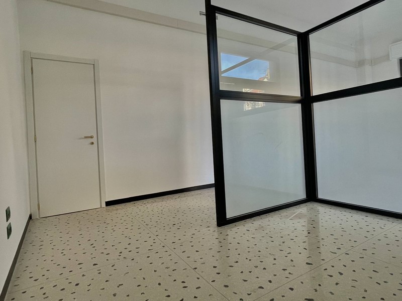 Attività commerciale in Vendita a Celle Ligure, 150'000€, 60 m²