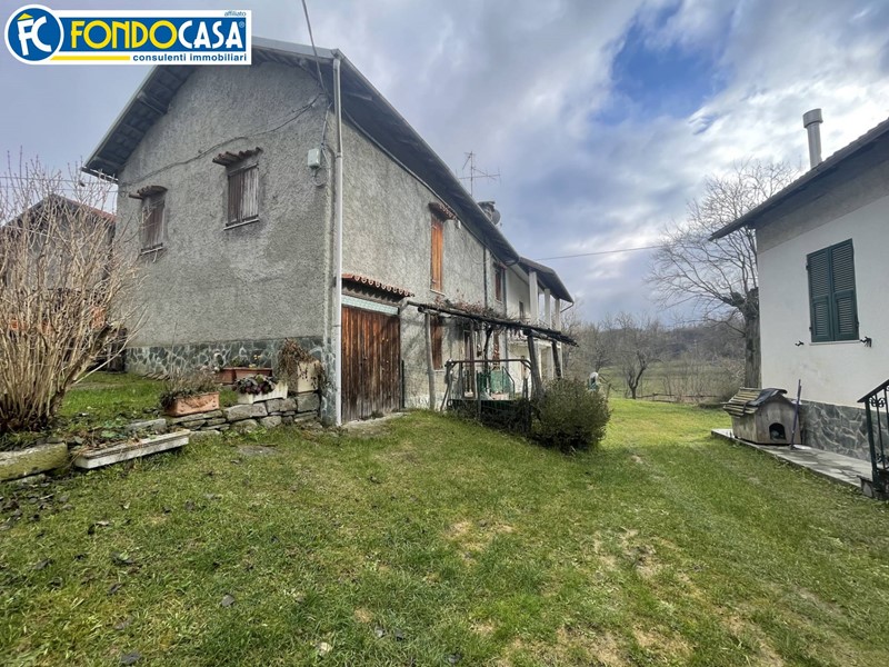Casa Semi Indipendente in Vendita a Mioglia, 55'000€, 124 m²