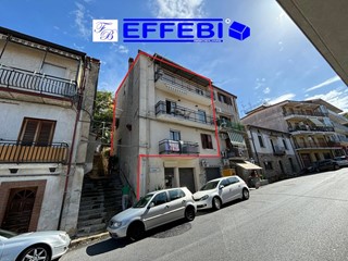 Attività commerciale in Vendita a Spezzano della Sila, 69'000€, 150 m²