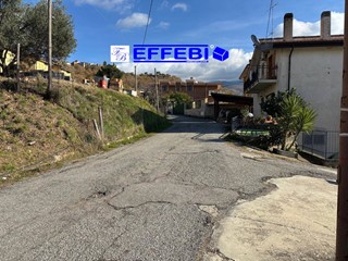 Terreno edificabile in Vendita a Rovito, 35'000€, 550 m²