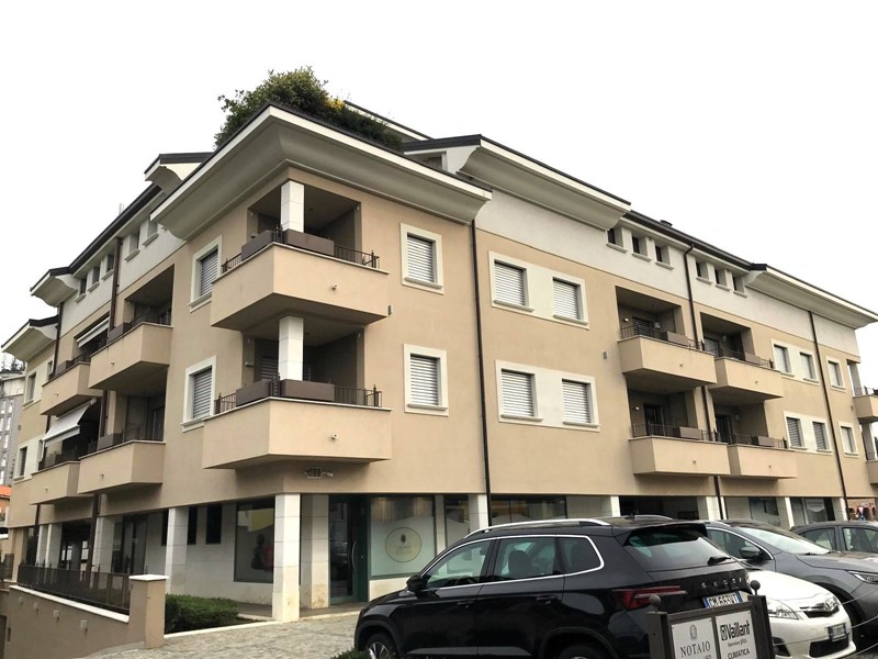 Ufficio in Vendita a Giussano, 160'000€, 54 m²