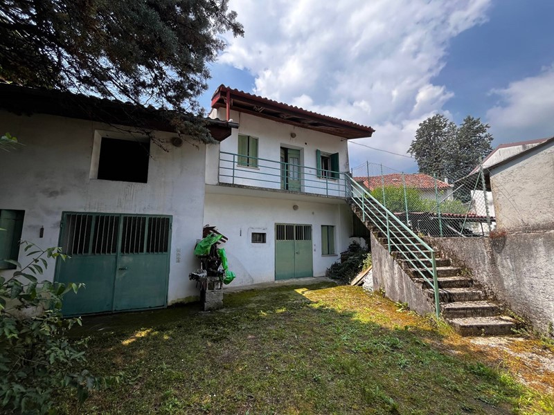 Rustico in Vendita a Aviano, 30'000€, 80 m²