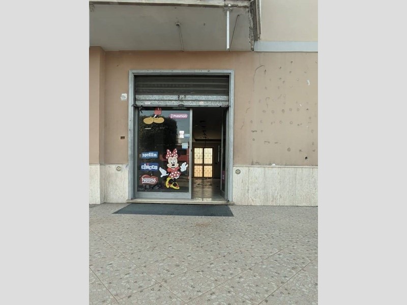 Attività commerciale in Affitto a Mariglianella, 50 m²