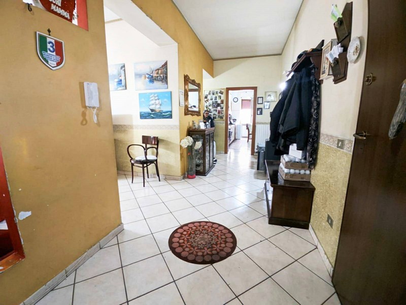 Quadrilocale in Vendita a Brusciano, 125'000€, 100 m²