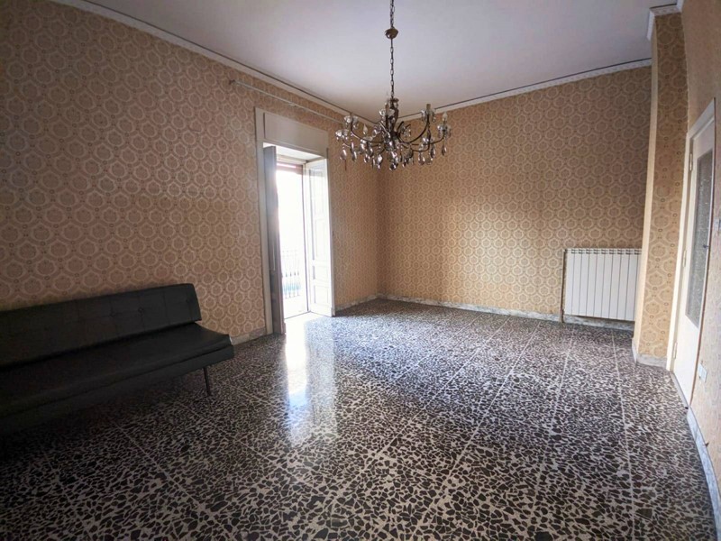 Casa Indipendente in Vendita a Brusciano, 285'000€, 320 m²