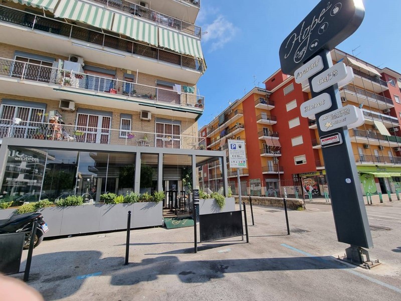 Attività commerciale in Vendita a Marigliano, 125'000€, 80 m²
