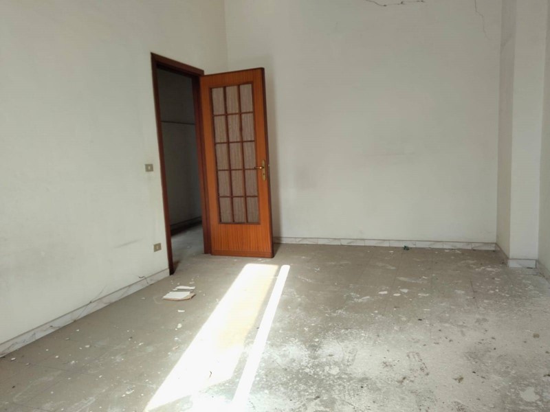 Quadrilocale in Vendita a Pomigliano d'Arco, 110'000€, 95 m²