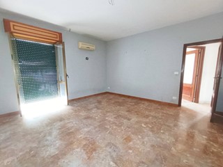 Quadrilocale in Vendita a Casoria, 135'000€, 95 m²