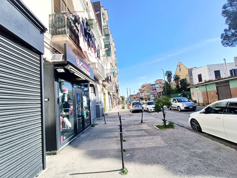 Immobile commerciale in Vendita a Napoli, 50'000€, 40 m²