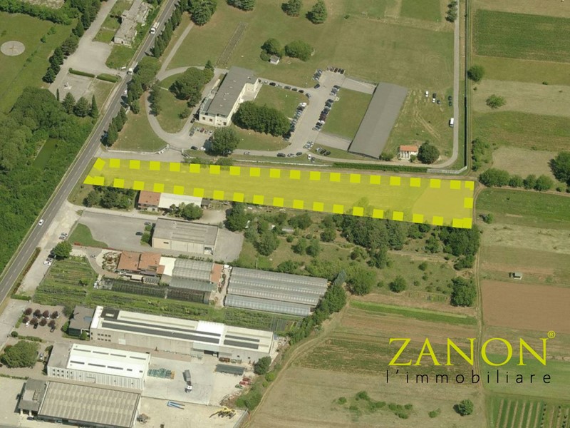Terreno edificabile in Vendita a Savogna d'Isonzo, 185'000€, 5300 m²