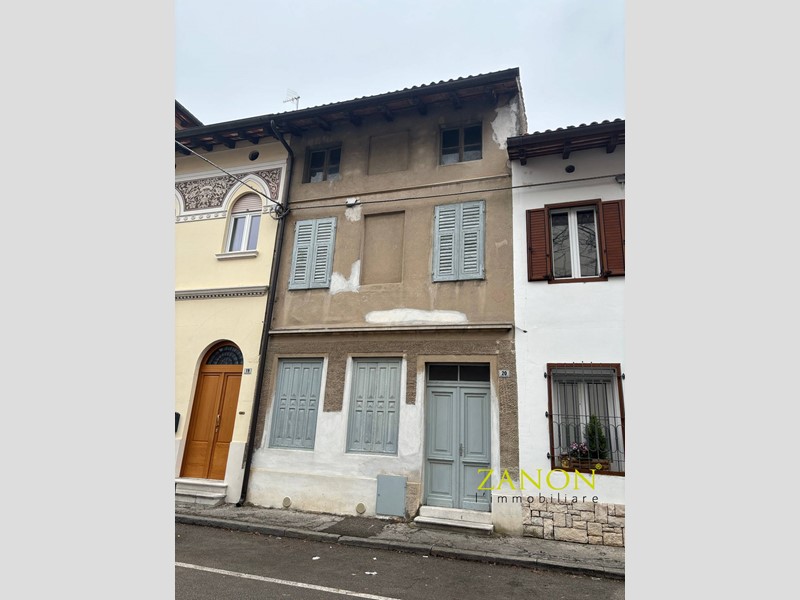 Casa Semi Indipendente in Vendita a Gorizia, 39'000€, 58 m²
