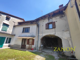 Casa Semi Indipendente in Vendita a Moraro, 77'000€, 126 m²