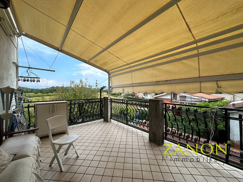 Casa Semi Indipendente in Vendita a San Lorenzo Isontino, 219'000€, 229 m²