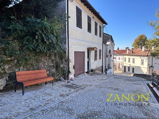 Casa Semi Indipendente in Vendita a Gorizia, 169'000€, 170 m²