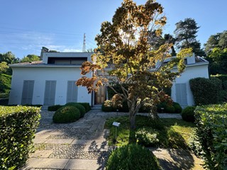 Villa in Vendita a Carimate, 2'400'000€, 700 m²