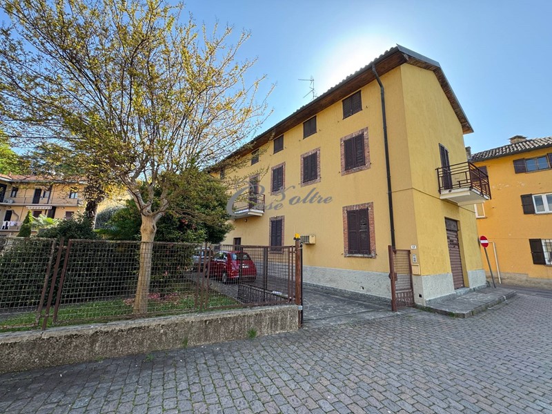 Appartamento in Vendita a Carimate, 145'000€, 360 m²