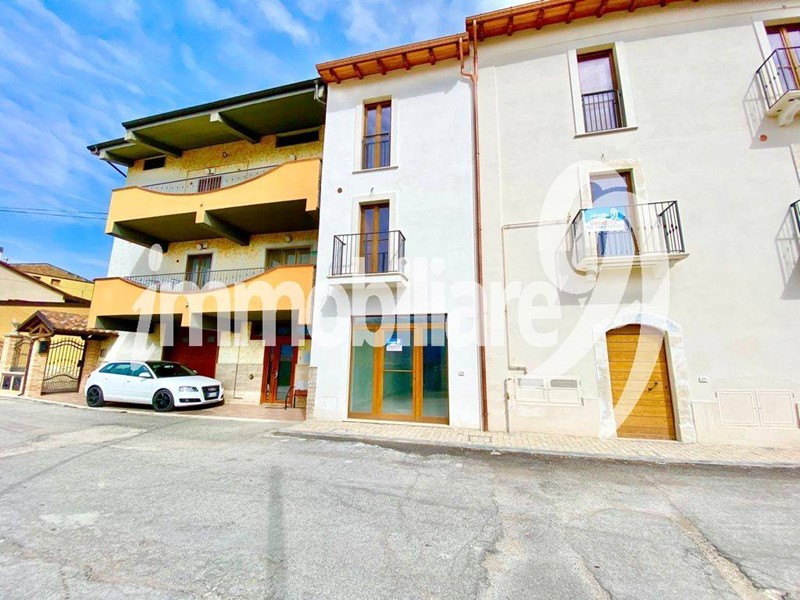 Immobile commerciale in Vendita a L'Aquila, 39'000&euro;, 35 m²