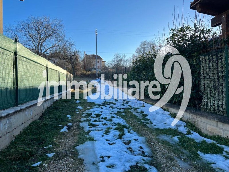 Terreno edificabile in Vendita a L'Aquila, 40'000&euro;, 595 m²