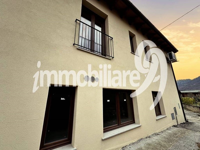 Casa Indipendente in Vendita a L'Aquila, 109'000&euro;, 100 m²